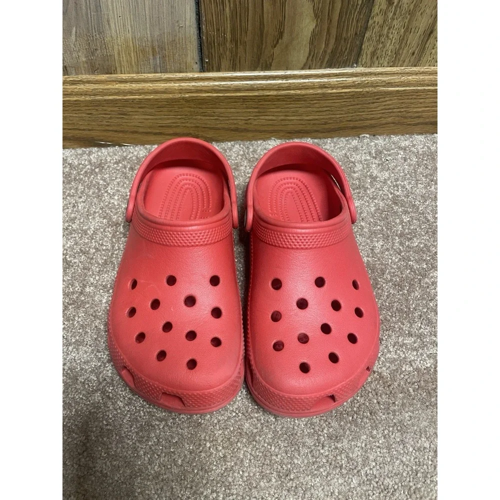 Crocs Red Unisex Youth Slip On Sandals Ultra Light Water Friendly Clogs Junior 3